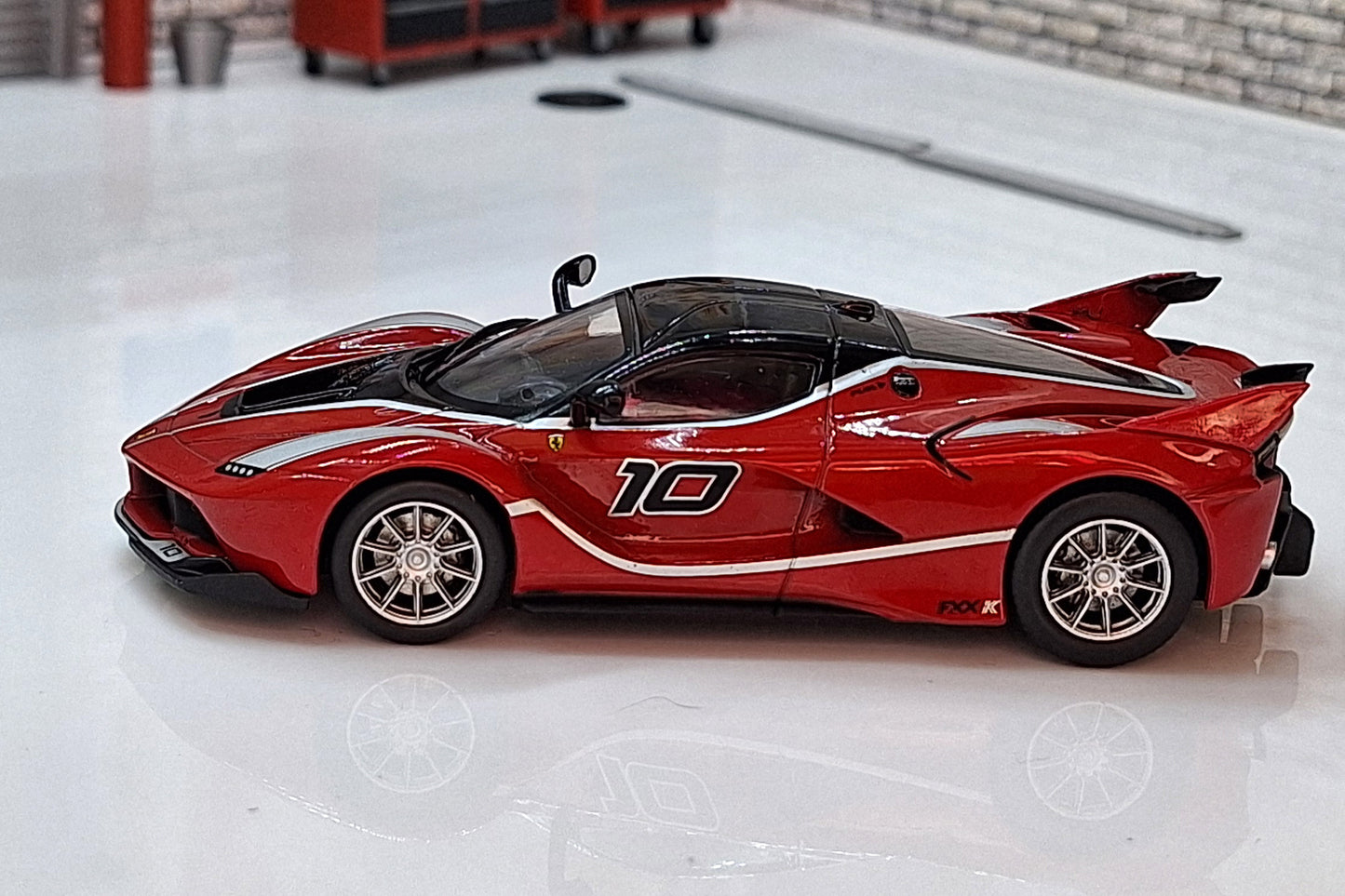 Ferrari FXX K 2014 - Red # 10 1:43 Scale Model Cased