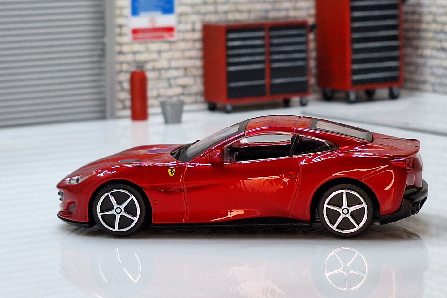 Ferrari Portofino RP 1:43 Scale Car