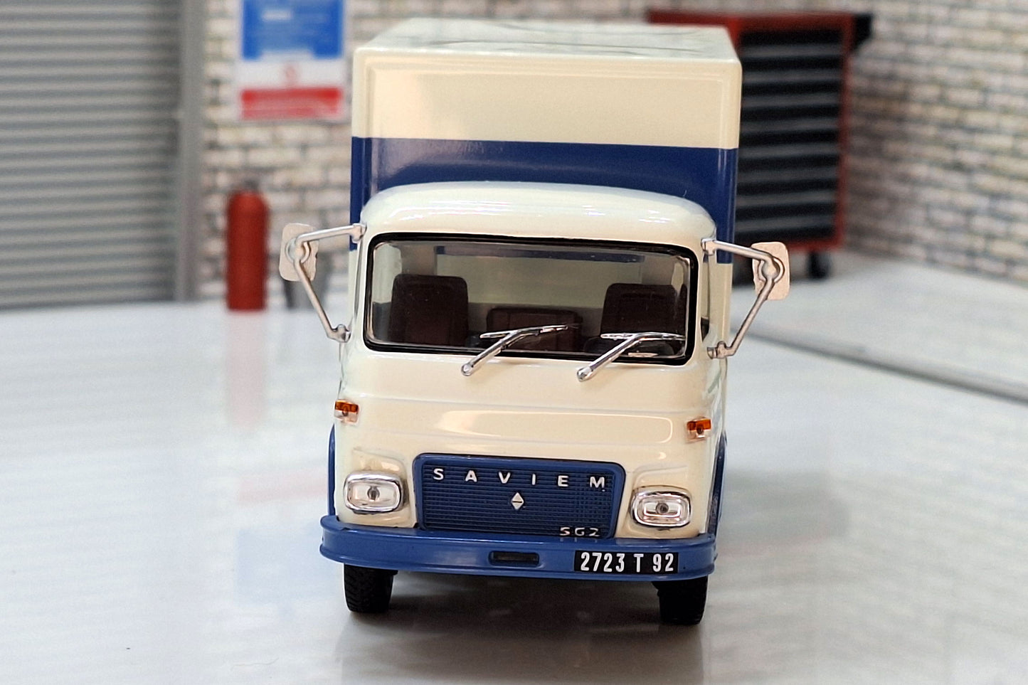 Renault Saviem Sg 2 Mb 38 Refrigerated Chambourcy Truck 1:43 Scale Model