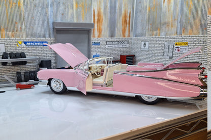 1959 CADILLAC ELDORADO BIARRITZ - Pink  1:18 Scale Model Car Deluxe Range