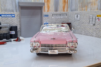 1959 CADILLAC ELDORADO BIARRITZ - Pink  1:18 Scale Model Car Deluxe Range