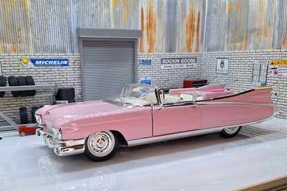 1959 CADILLAC ELDORADO BIARRITZ - Pink  1:18 Scale Model Car Deluxe Range