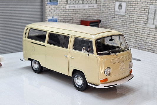 VW T2 Bus Van Beige 1972 1:24 Scale Model