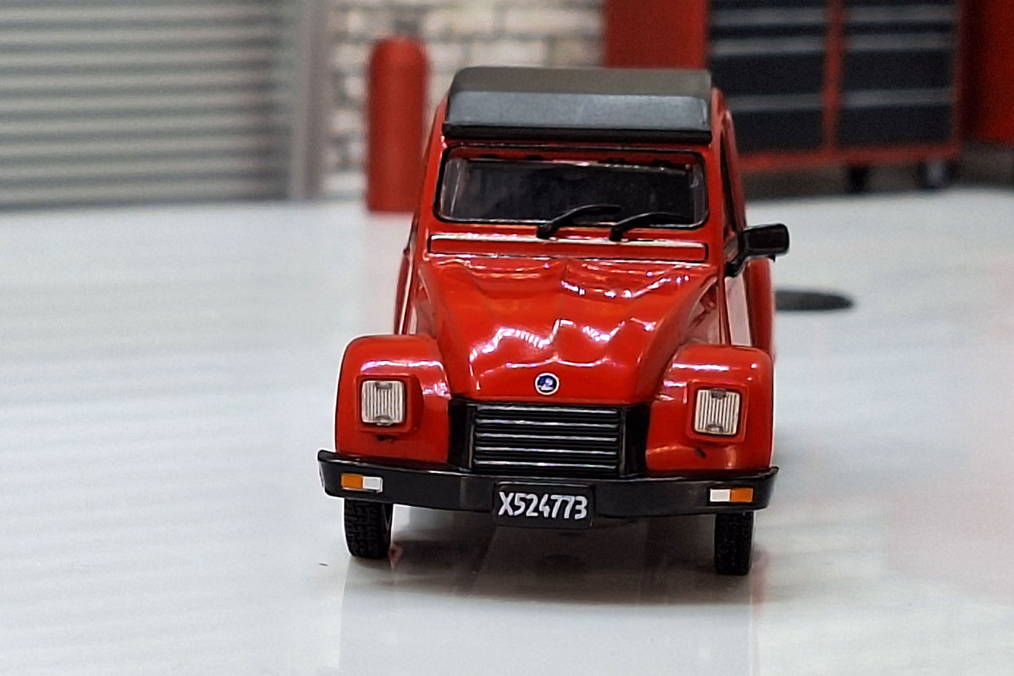 Les Super America Citroen  3CV 1987 - Red 1:43 Scale