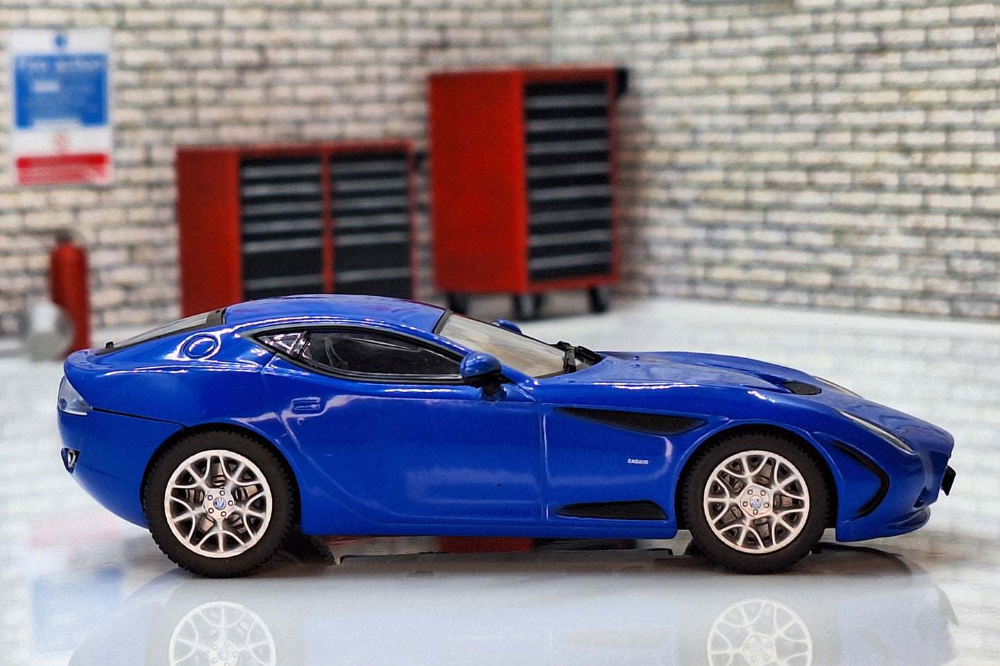 AC 378 GT 2012 Cased 1:43 Scale Supercar