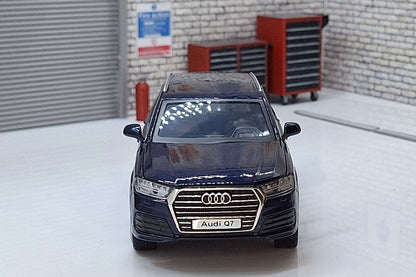 Audi Q7 Blue 1:32 scale model Sound & Lights