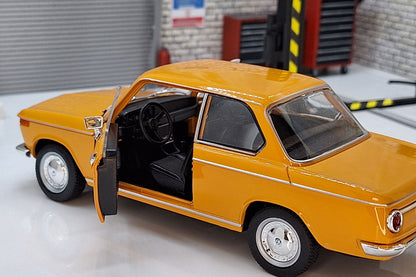 BMW 2002 Ti - Orange 1:24 Scale Car Model