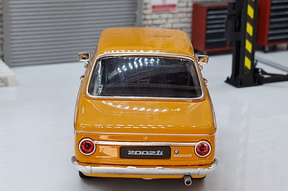 BMW 2002 Ti - Orange 1:24 Scale Car Model