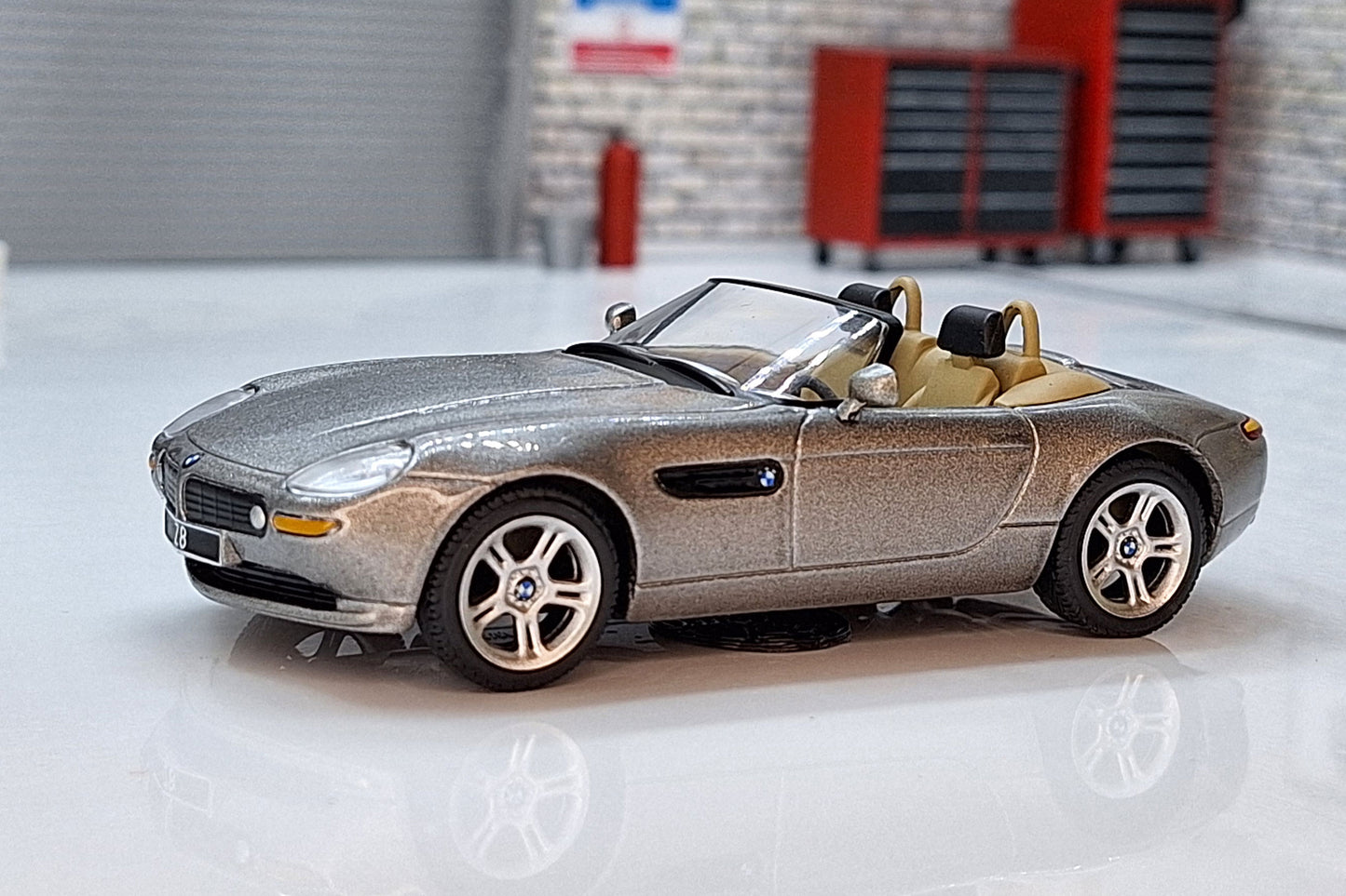 BMW Z8 1:43 Scale