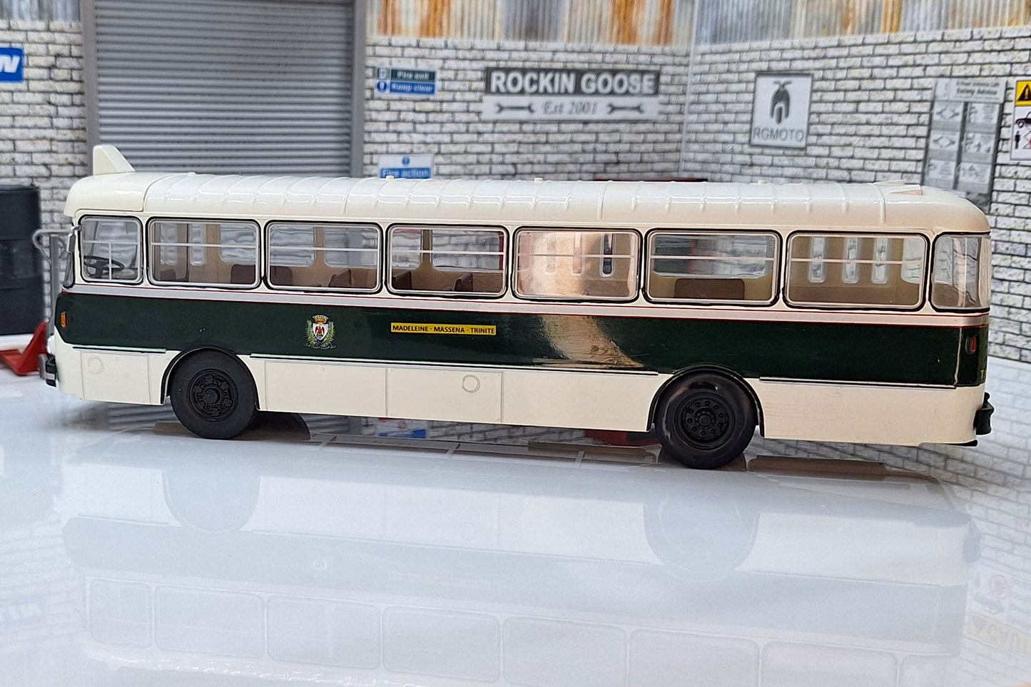 Berliet PLR 8 MU 105 France 1956 1:43 Scale Bus