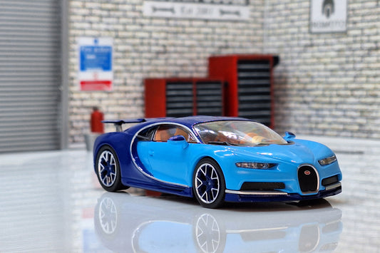 Bugatti Chiron 2016 Cased 1:43 Scale Supercar