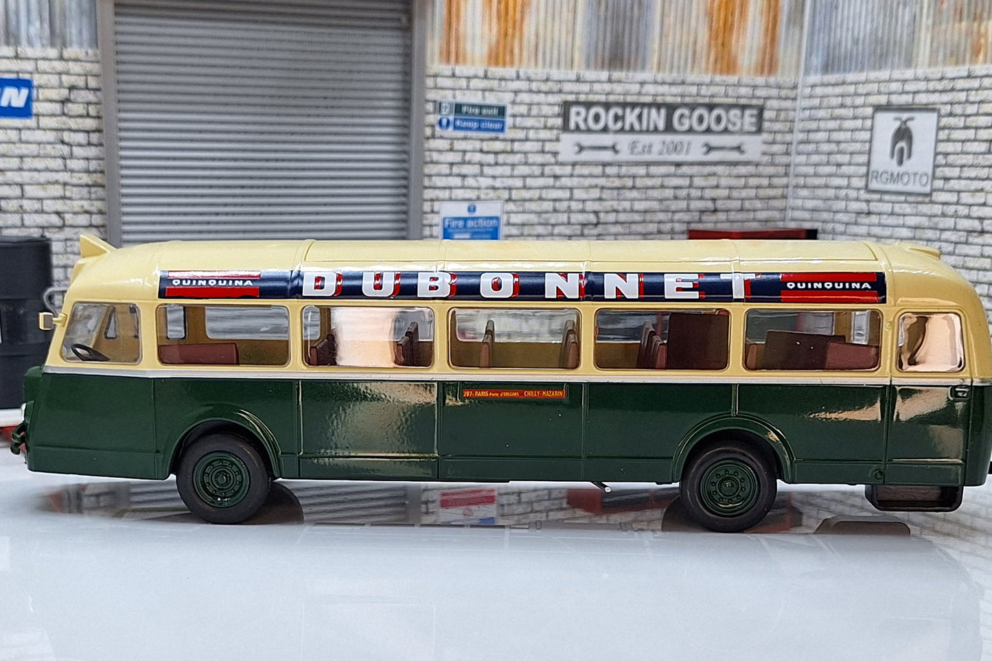 Chausson APH-47 RATP 105 France 1947 1:43 Scale Bus