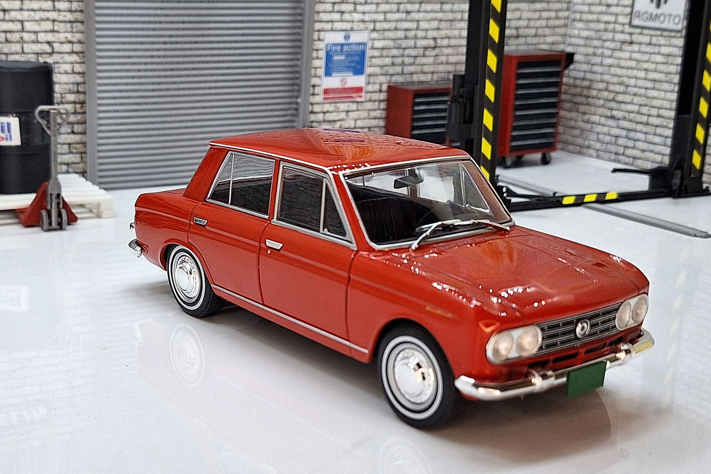 Datsun Bluebird Tizoc 410 Red 1:24 Scale