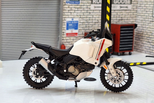 Ducati DesertX White  1:18 Scale
