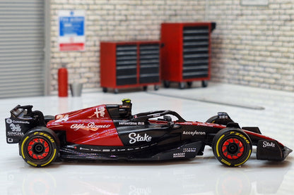 F1 ALFA ROMEO 2023  Formula 1 Zhou 1:43 Scale Car #24
