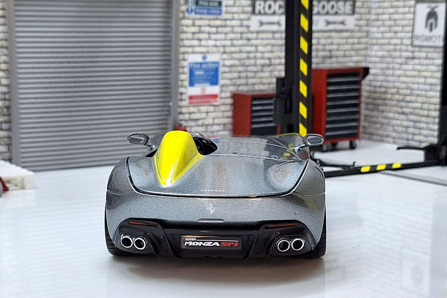 Ferrari  Monza Sp1 1:24 Scale Car Model