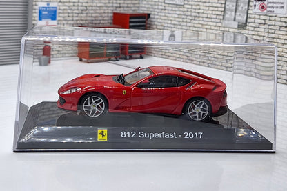 Ferrari 812 Superfast 2017 Cased 1:43 Scale