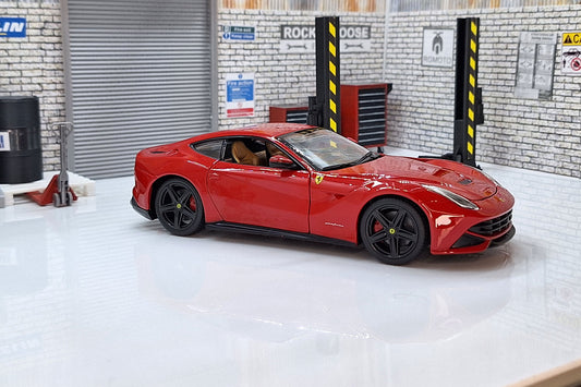 Ferrari F12 Berlinetta - 2012 1:24 Scale Car Model in Display Case