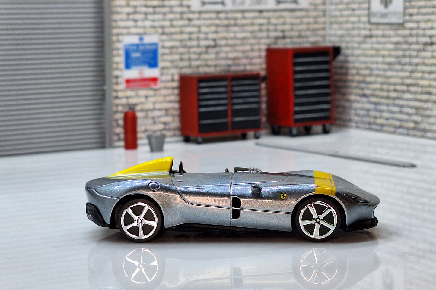 Ferrari Monza RP 1:43 Scale Car