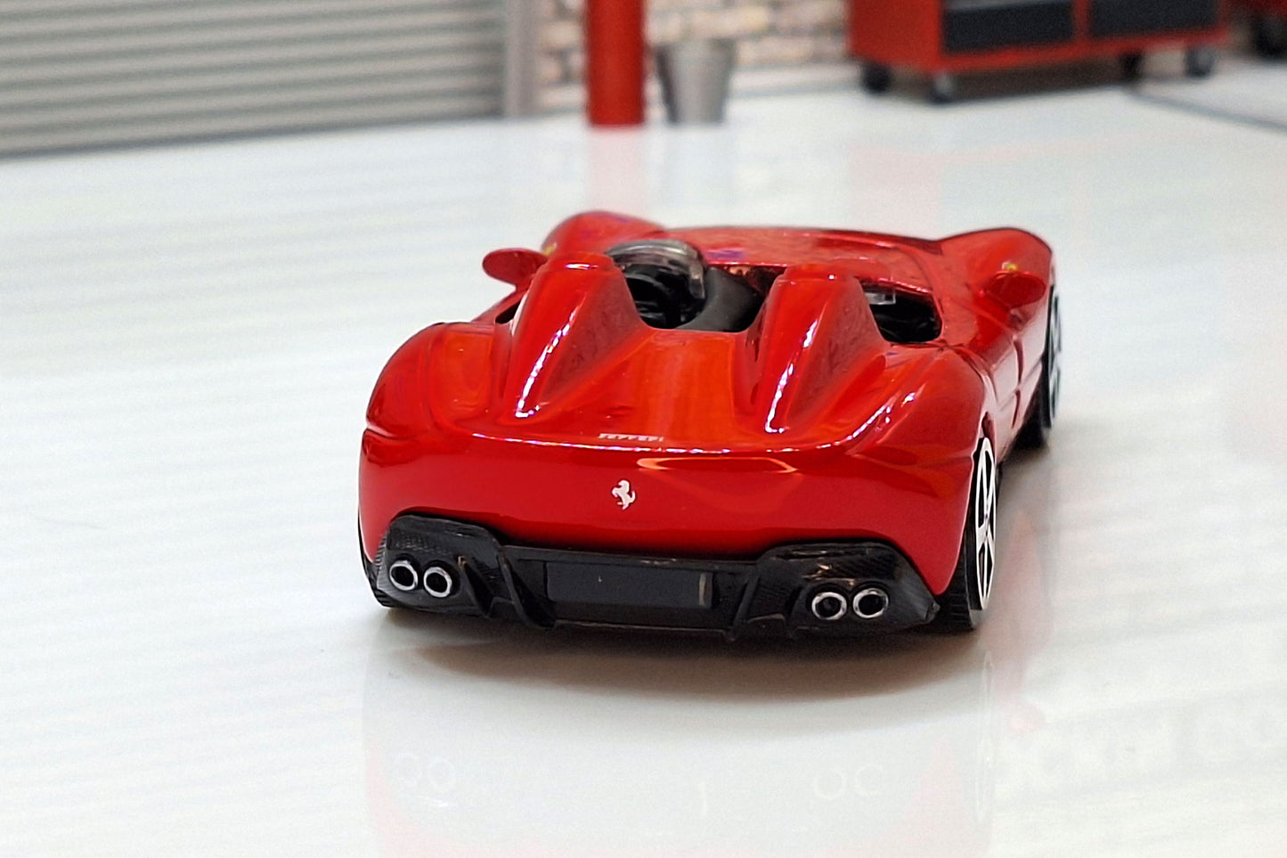 Ferrari Monza SP2 Red 1:43 Scale Car