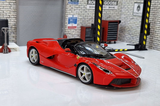 Ferrari Laferrari Aperta 1:24 Scale Car Model