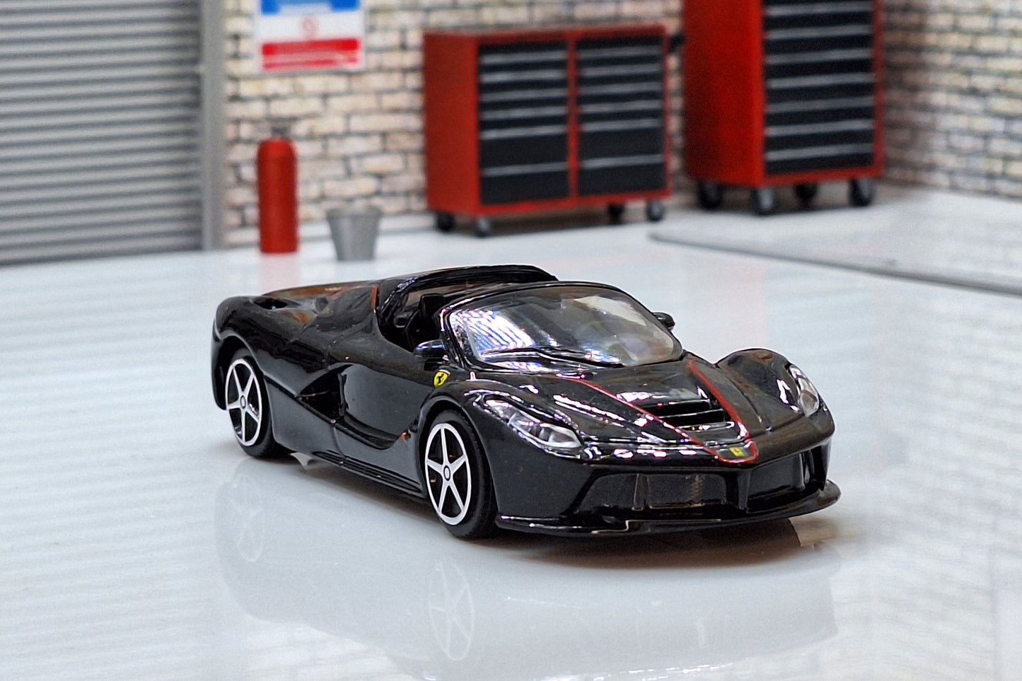 Ferrari La Ferrari Aperta RP 1:43 Scale