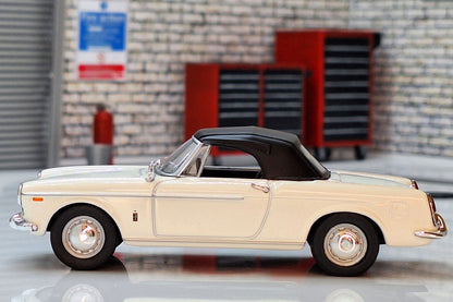 Fiat 1500 Cabriolet - White 1:43 Scale