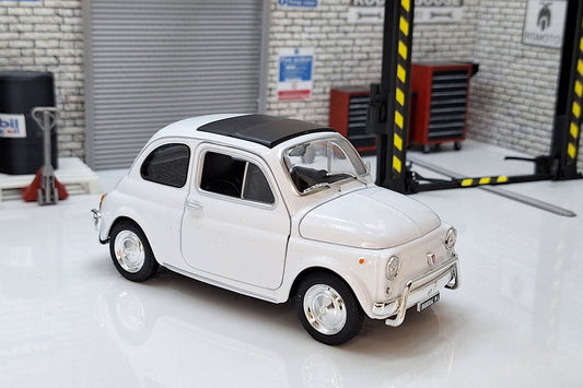 Fiat 500 - White 1:24 Scale Car