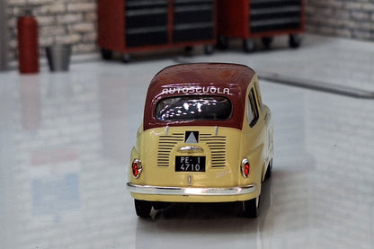 Fiat 600 - Driving School Autoscuola Ucci - 1955 1:43 Scale Cased