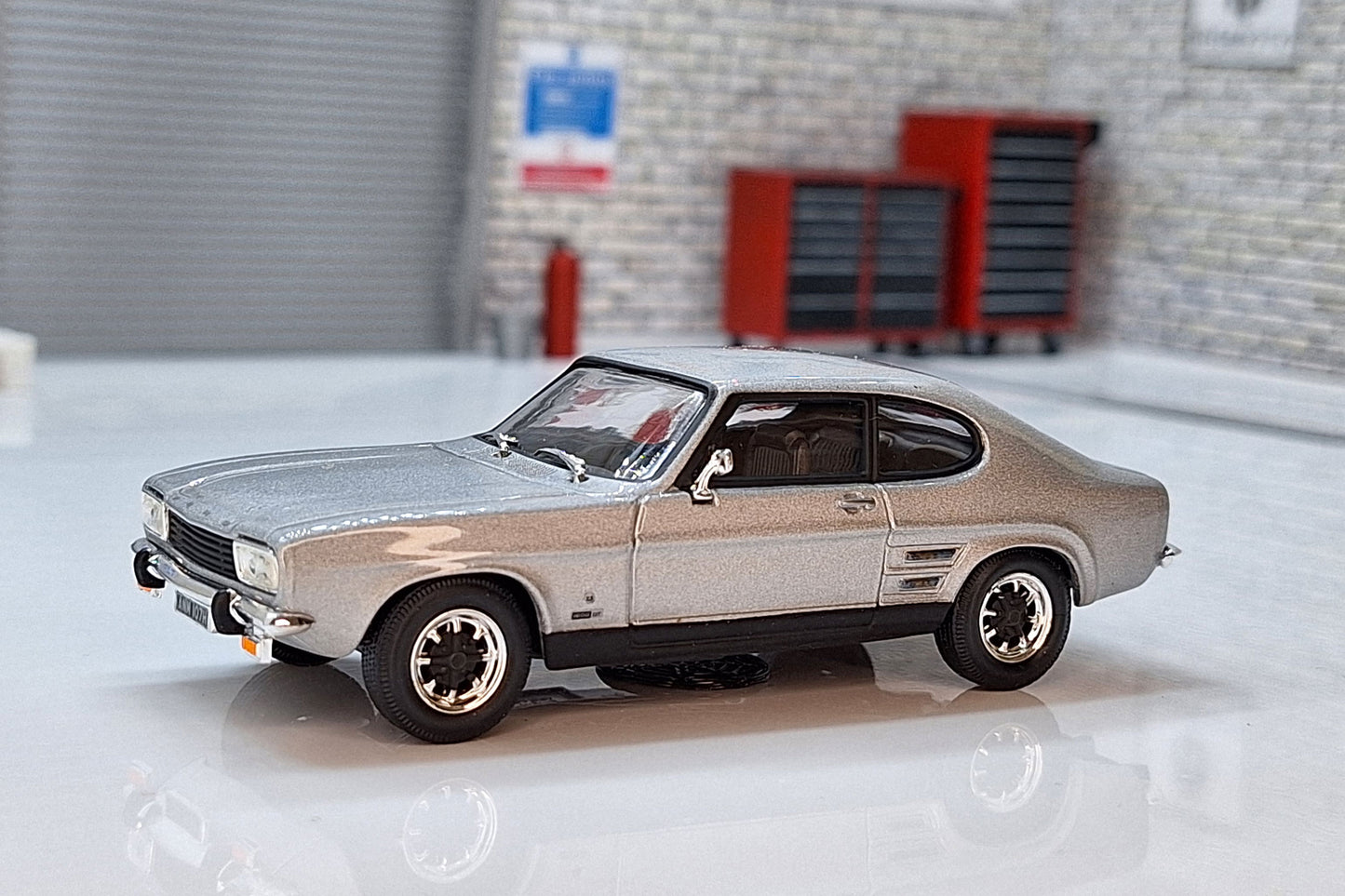 Ford Capri Mk1 - Silver Fox 1:43 Scale Oxford Cararama