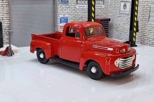 Ford F-1 Pick Up 1948 - Red 1:24 Scale