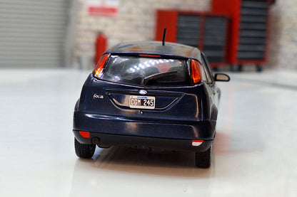 Ford Focus 5dr Hatchback - Blue 1998 1:43 Scale