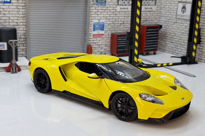 Ford GT Yellow 2017 1:24 Scale Car