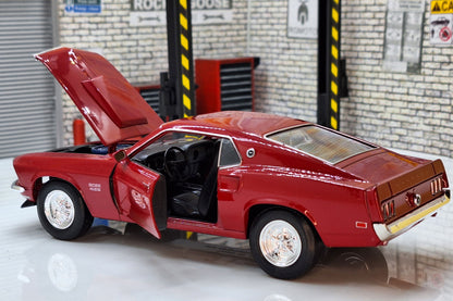 Ford Mustang Boss 429, Red, 1969 1:24 Scale Car