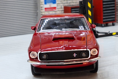 Ford Mustang Boss 429, Red, 1969 1:24 Scale Car