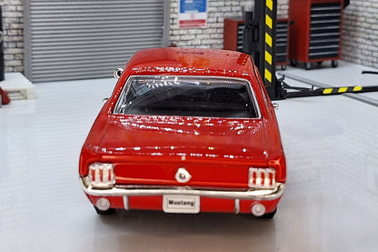 Ford Mustang Coupe 1964 Red 1:24 Scale Car