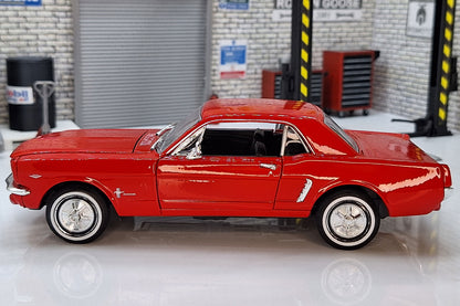 Ford Mustang Coupe 1964 Red 1:24 Scale Car