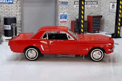 Ford Mustang Coupe 1964 Red 1:24 Scale Car