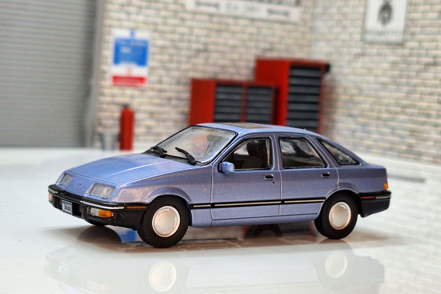 Ford Sierra Ghia 1984 - Lt.Blue 1:43 Scale