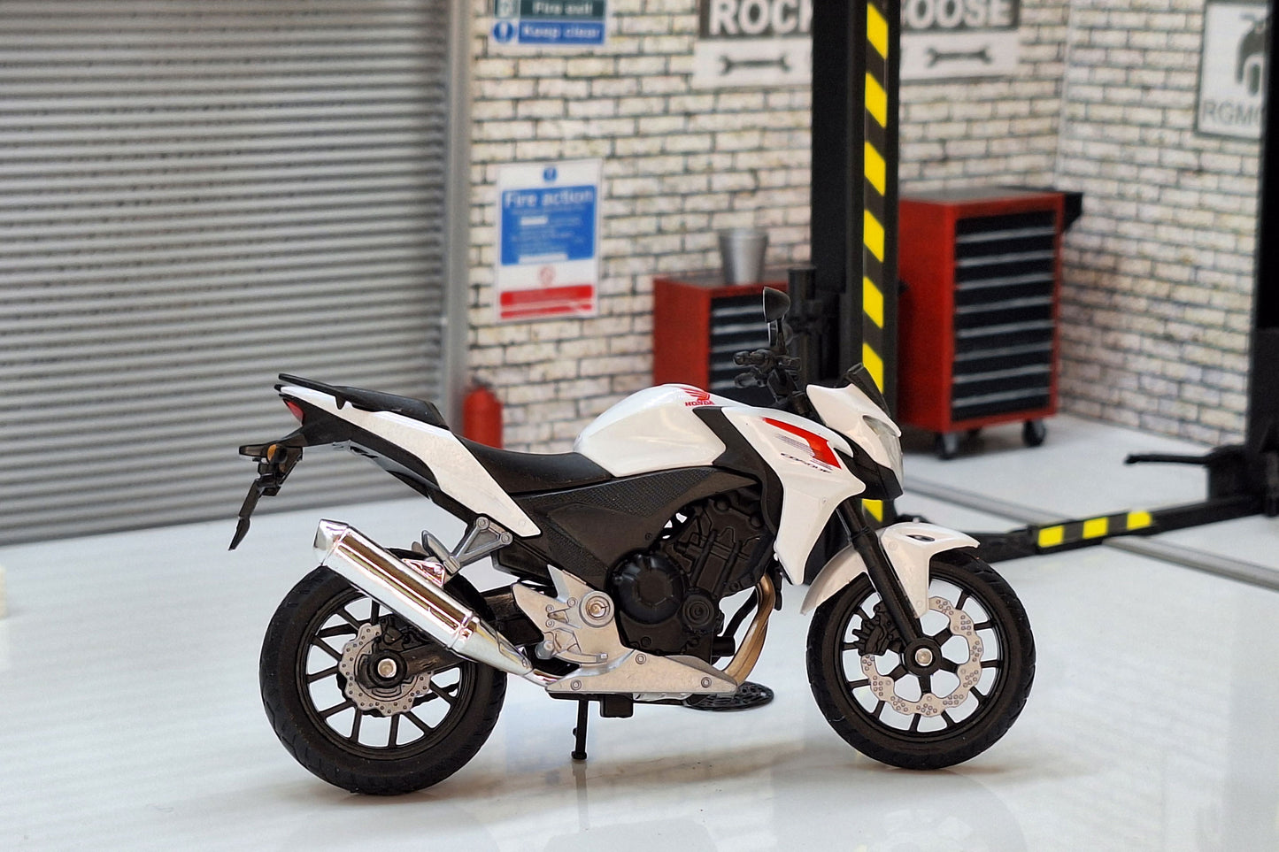 HONDA CB500F 1:18 Scale Motorcycle