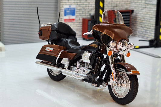 Harley Davidson FLHTK Electra Glide Ultra Bronze 1:18 Scale