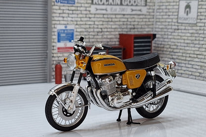 Honda CB750 1969 1:18 Scale Motorcycle