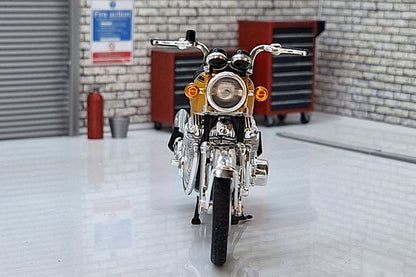 Honda CB750 1969 1:18 Scale Motorcycle