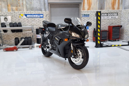 Honda CBR1000RR Black 1:12 Scale Motorcycle