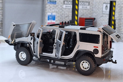 Hummer H2 Silver 1:32 Scale Car