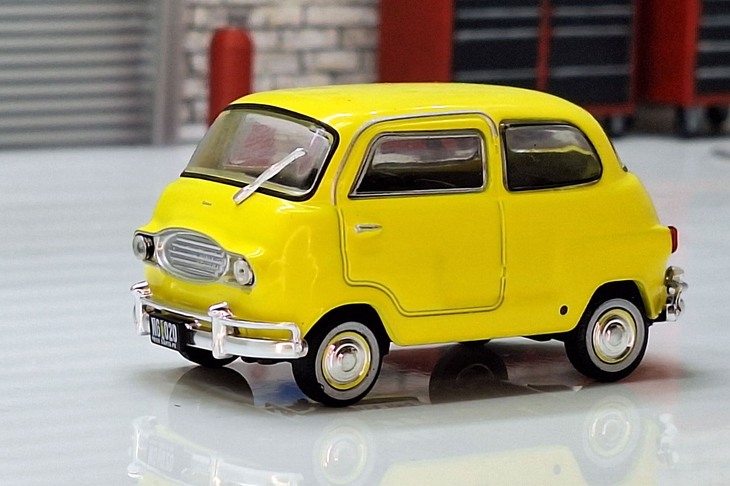 Iama Joseso Argentina Yellow Van 1:43 Scale Model 1959