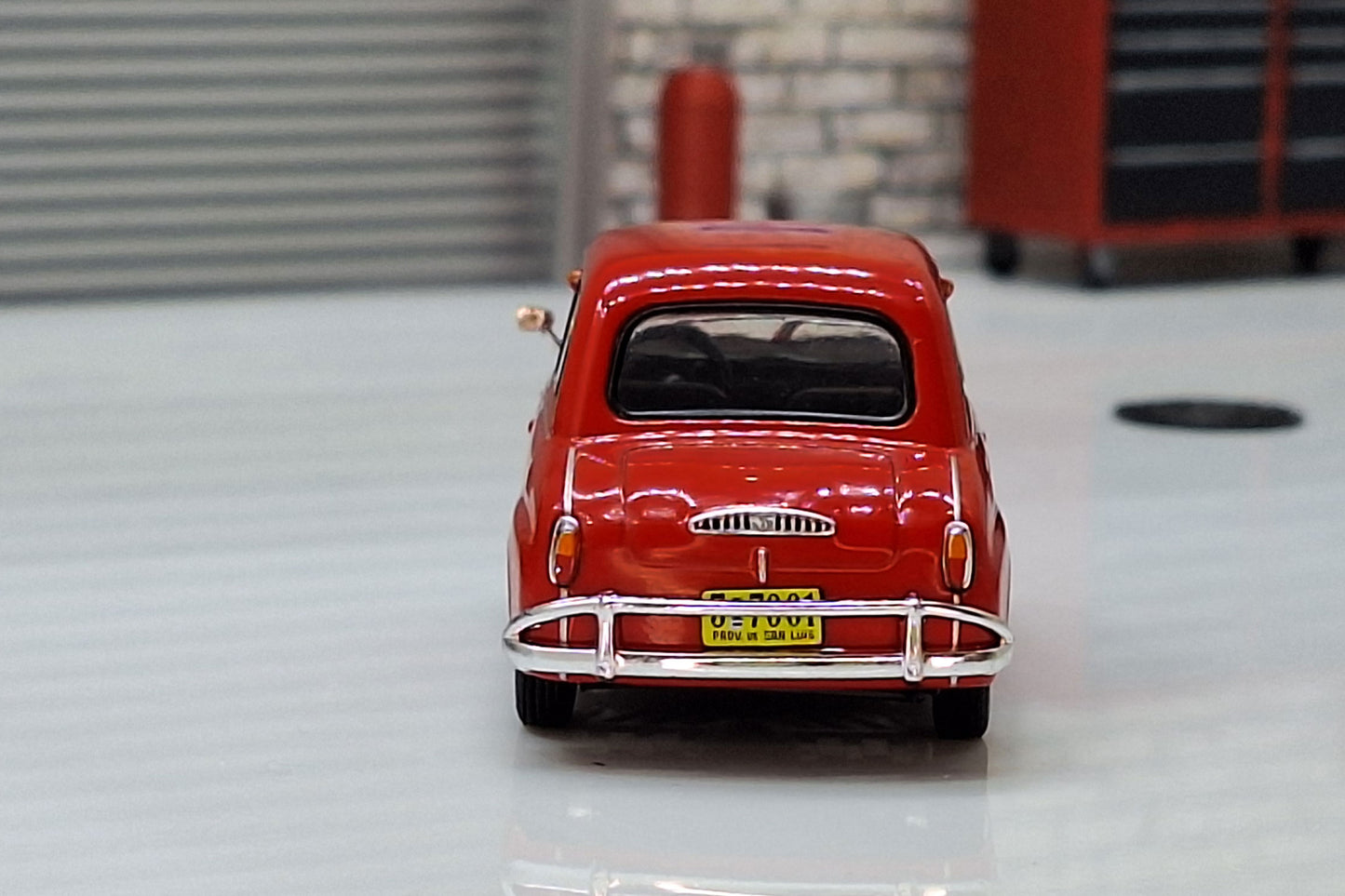 Isard T400 Red 1963 1:43 Scale Model 1963