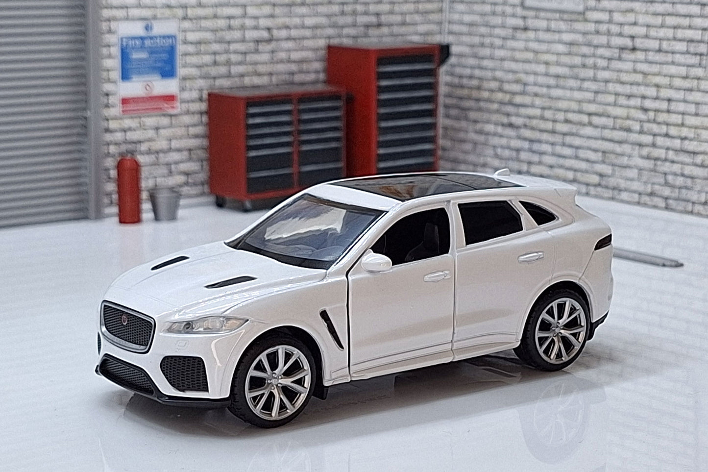 Jaguar F-Pace White -  1:36 Scale Car Model