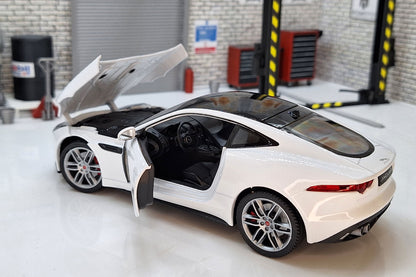 Jaguar F-Type Coupe 1:24 Scale Car Model