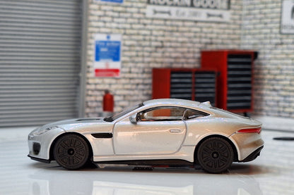 Jaguar F-Type R Silver 1:43 Scale Car Bburago